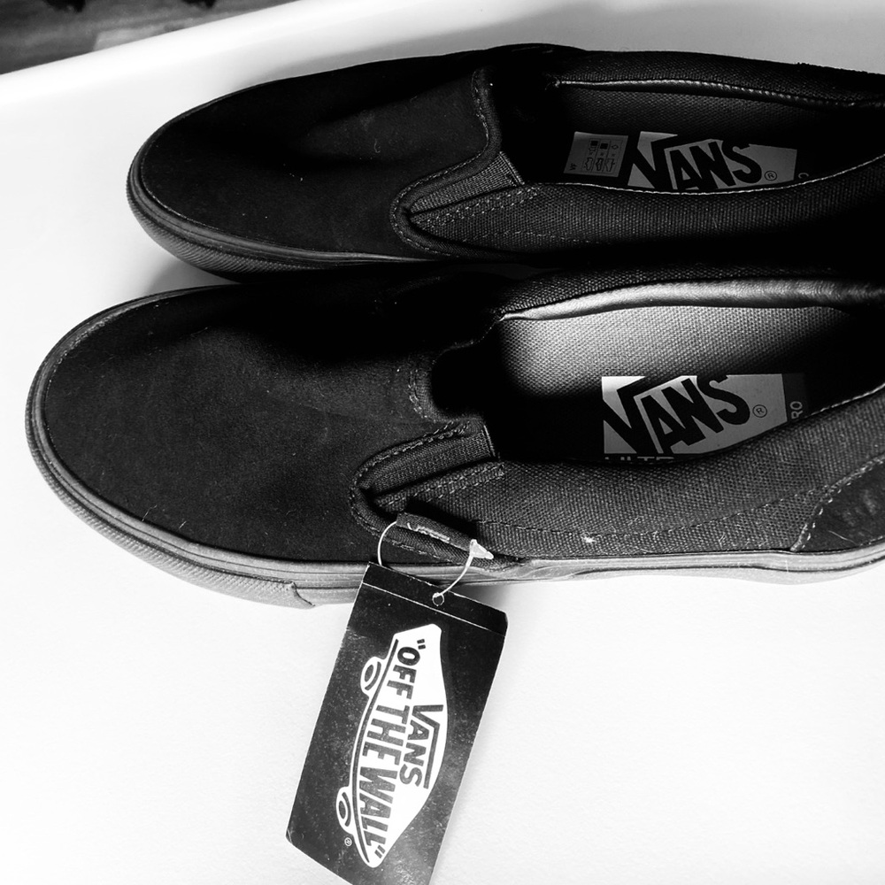 Vans Men's Black Slip-On Shoes new with tag no box